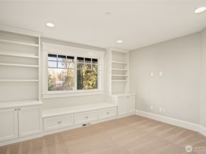 8612 SE 36th Street, Mercer Island WA 98040