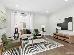 11416 117th Lane NE E004, Kirkland WA 98034