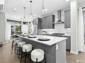 11416 117th Lane NE E004, Kirkland WA 98034