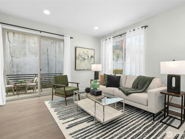 11416 117th Lane NE E004, Kirkland WA 98034