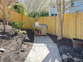 19424 2nd Drive SE B, Bothell WA 98012