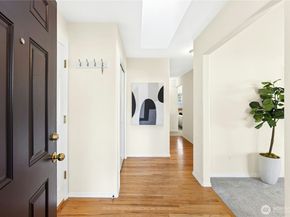 19424 2nd Drive SE B, Bothell WA 98012