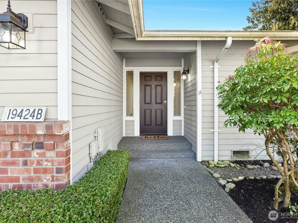 19424 2nd Drive SE B, Bothell WA 98012