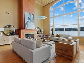 4701 NE Shore Place, Lake Forest Park WA 98155