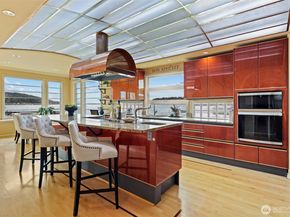 4701 NE Shore Place, Lake Forest Park WA 98155