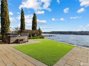 4701 NE Shore Place, Lake Forest Park WA 98155