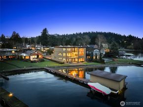 4701 NE Shore Place, Lake Forest Park WA 98155