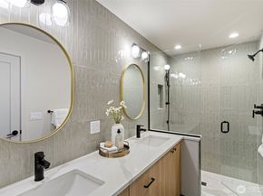 8108 126th Avenue NE B, Kirkland WA 98033