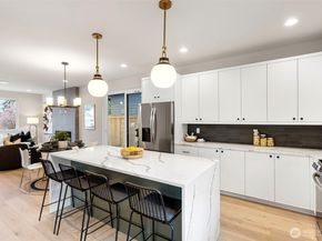 8108 126th Avenue NE B, Kirkland WA 98033