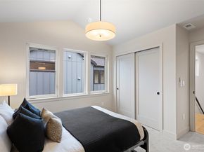 8108 126th Avenue NE B, Kirkland WA 98033