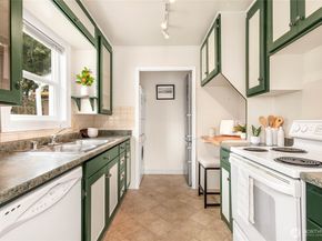 16011 27th Avenue NE, Shoreline WA 98155