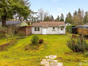 16011 27th Avenue NE, Shoreline WA 98155