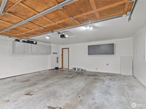 7025 14th Avenue SW, Seattle WA 98106