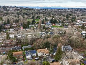 7025 14th Avenue SW, Seattle WA 98106