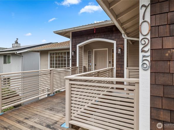 7025 14th Avenue SW, Seattle WA 98106