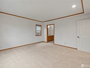 7025 14th Avenue SW, Seattle WA 98106