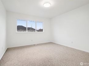 23918 SE 5th Street, Sammamish WA 98074