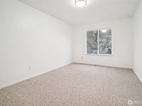 23918 SE 5th Street, Sammamish WA 98074