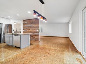 23918 SE 5th Street, Sammamish WA 98074