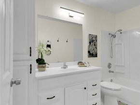 11643 100th Avenue NE B3, Kirkland WA 98034