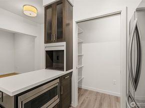 1760 NW 56th St 322, Seattle WA 98107