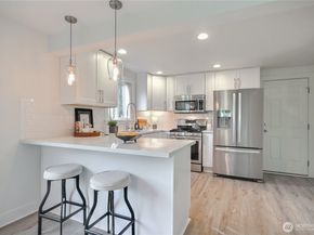 11271 35th Avenue SW, Seattle WA 98146