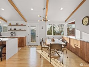 29603 1st Avenue S, Federal Way WA 98003