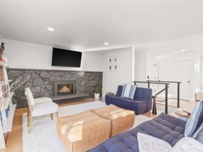 29603 1st Avenue S, Federal Way WA 98003