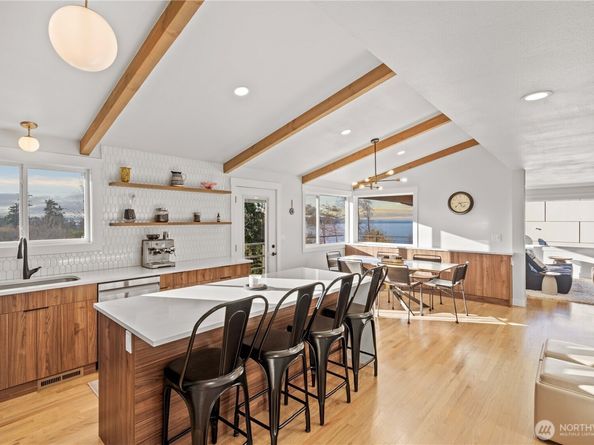 29603 1st Avenue S, Federal Way WA 98003