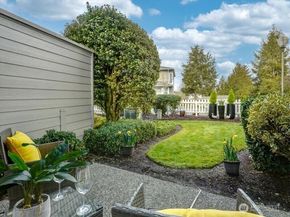 22527 SE 38th Terrace 1424, Issaquah WA 98029