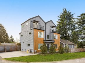 1405 N 103rd Street, Seattle WA 98133