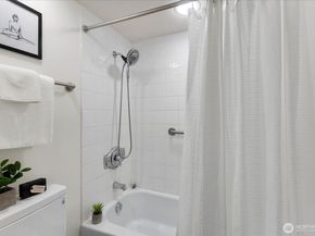 732 11th Avenue E 404, Seattle WA 98102