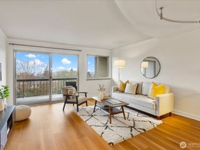 732 11th Avenue E 404, Seattle WA 98102