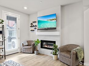 12012 NE 193rd Lane C, Bothell WA 98011