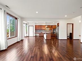 22820 41st DR SE, Bothell WA 98021