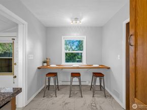 2301 Delmar Drive E, Seattle WA 98102