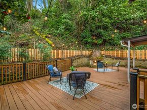 2301 Delmar Drive E, Seattle WA 98102