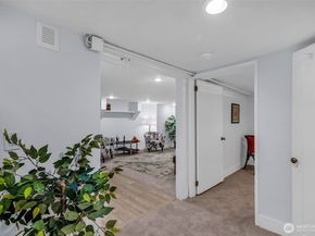 2301 Delmar Drive E, Seattle WA 98102