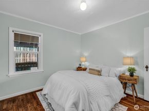 2301 Delmar Drive E, Seattle WA 98102