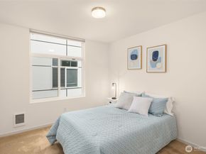 9248 17th Avenue SW A, Seattle WA 98106