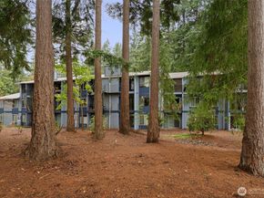 14020 Juanita Drive NE B3, Kirkland WA 98034