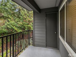 11114 NE 125th Lane G227, Kirkland WA 98034