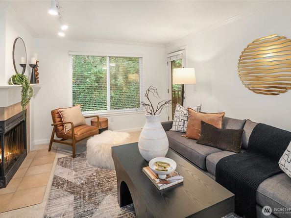 11114 NE 125th Lane G227, Kirkland WA 98034