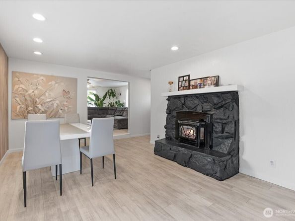 208 Pike St NE, Auburn WA 98002