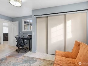 208 Pike St NE, Auburn WA 98002