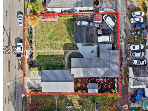 208 Pike St NE, Auburn WA 98002