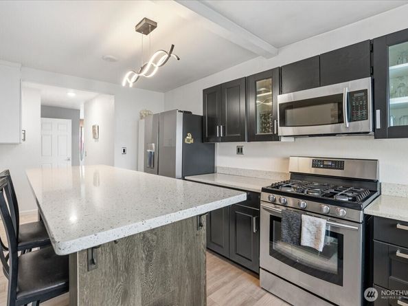 208 Pike St NE, Auburn WA 98002