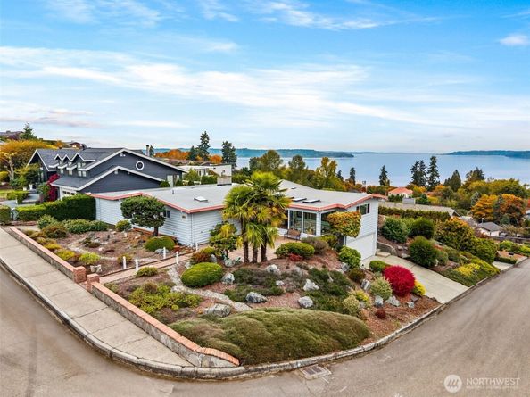 204 SW 298th Place, Federal Way WA 98023