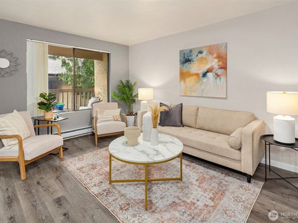 10330 SE 6TH Street A2, Bellevue WA 98004