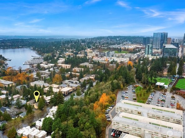 10330 SE 6TH Street A2, Bellevue WA 98004